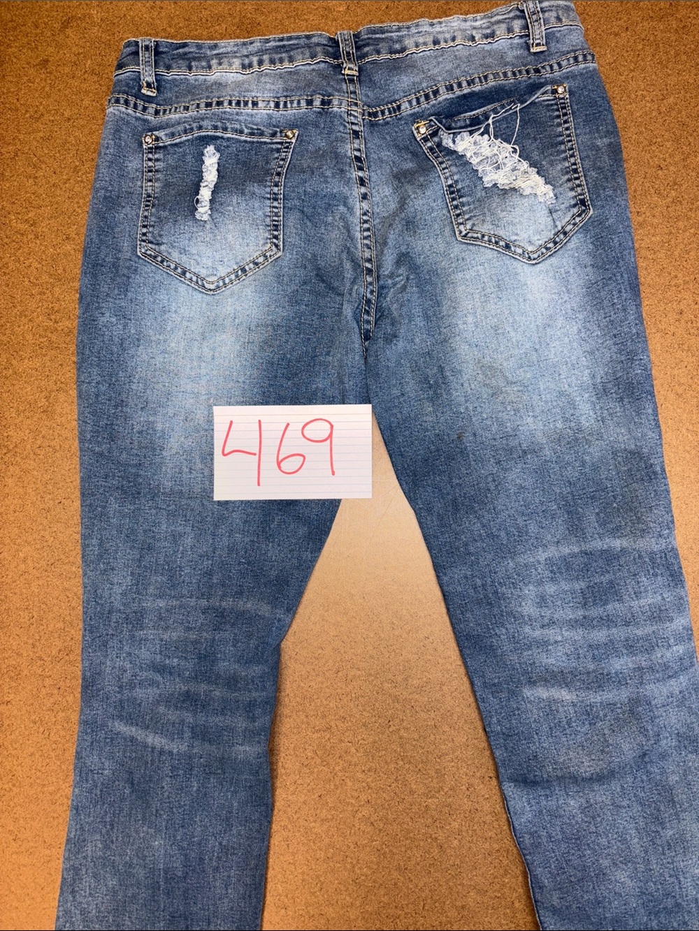 Woman’s SZ 6 Medium Straight leg Jeans with Pink, Red & Yellow Floral Appliqués - Picture 11 of 11